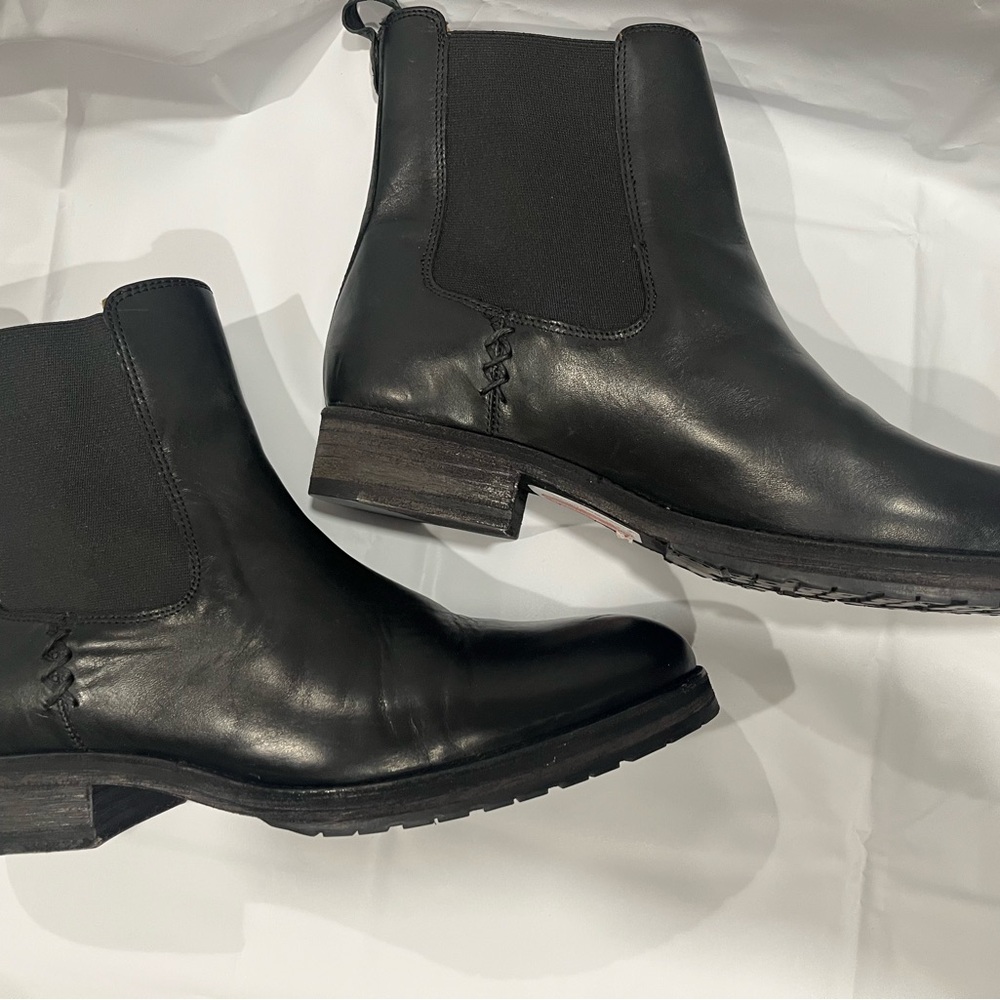Frye Black Leather Chelsea Boots- NEW